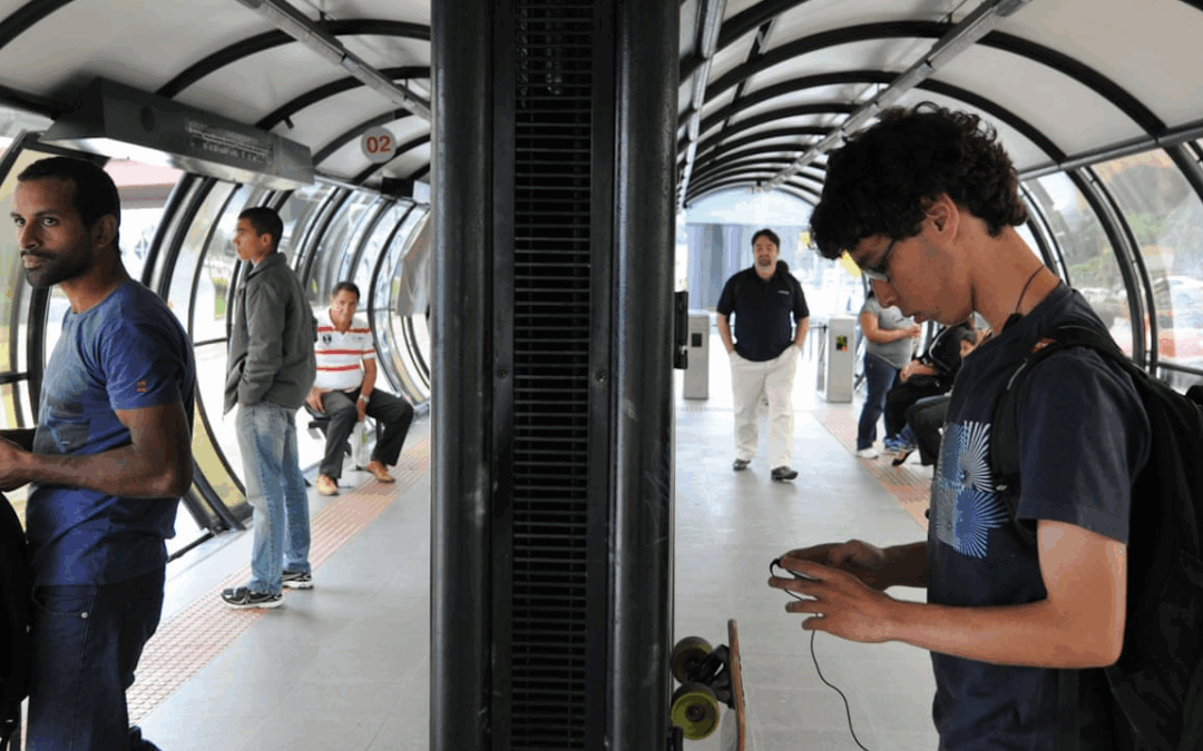 PAPERS 93- Shareable, sustainable and connected: The Curitiba Manifesto on the cities of the future